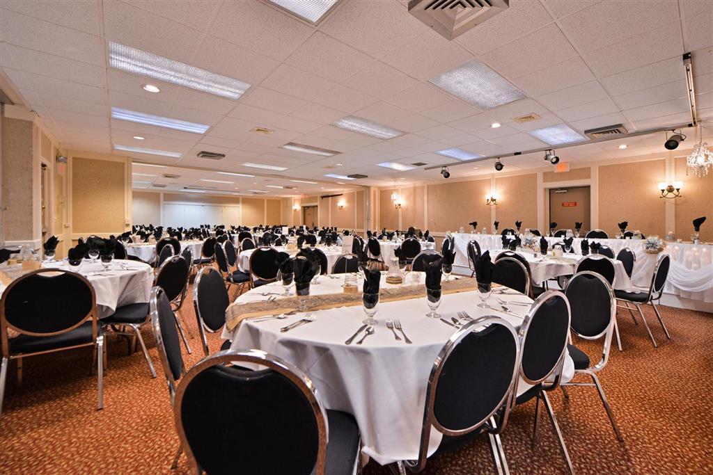 Quality Inn & Suites Albert Lea Restaurant photo