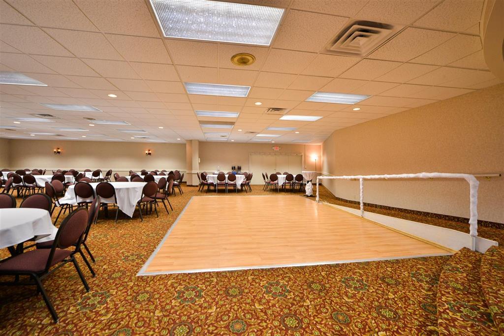 Quality Inn & Suites Albert Lea Restaurant photo